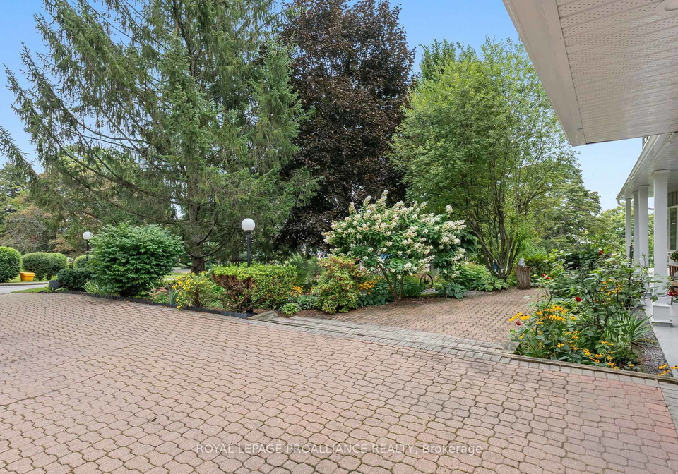 5-rockcliffe-road-brockville-ontario-x13739856