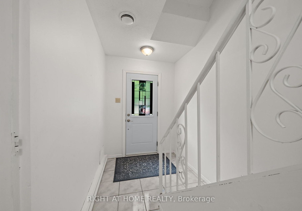 9-marco-lane-ottawa-ontario-x13739872