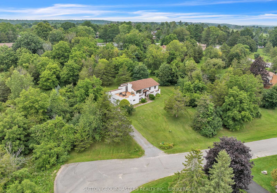 2-stonehead-circle-kingston-ontario-x13739980