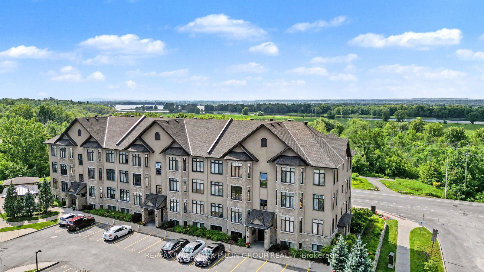 10-prestige-circle-ottawa-ontario-x13739998