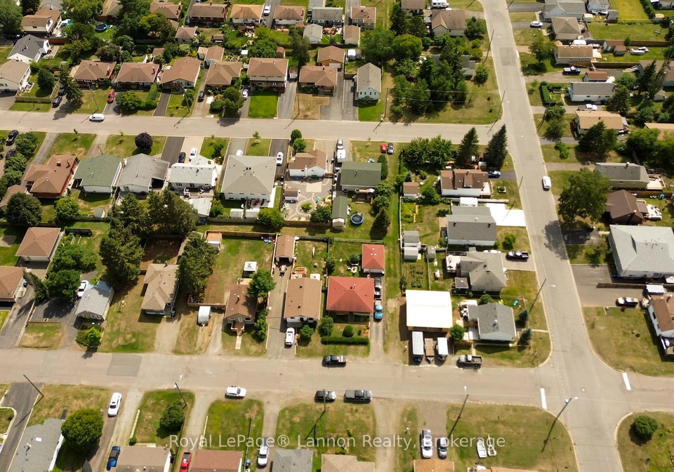 825-newport-avenue-thunder-bay-ontario-x13740058