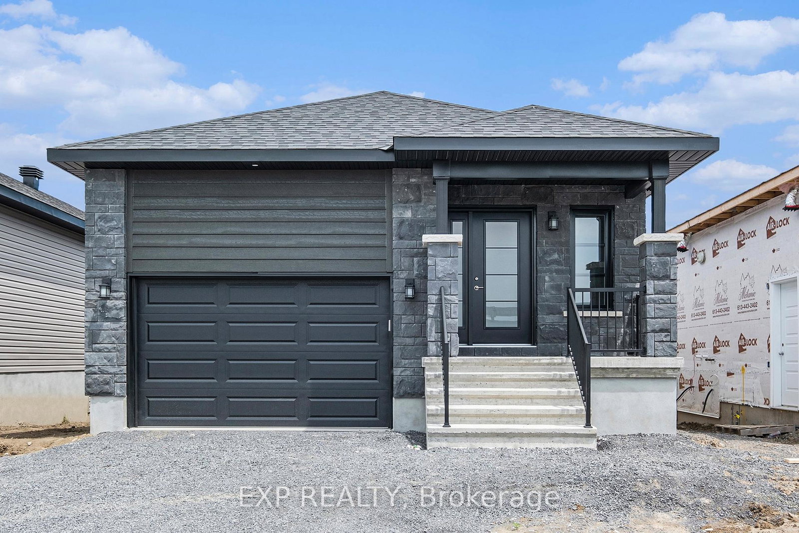 1227-montblanc-crescent-russell-ontario-x13740134