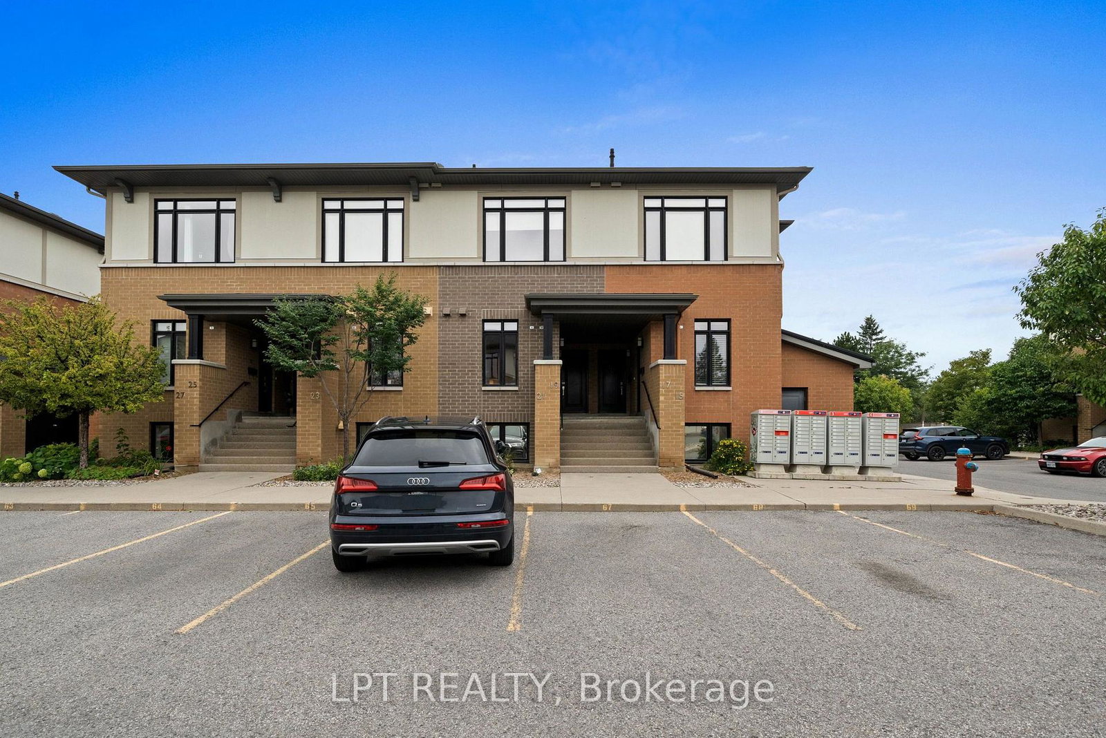 21-bergeron-private-ottawa-ontario-x13740180