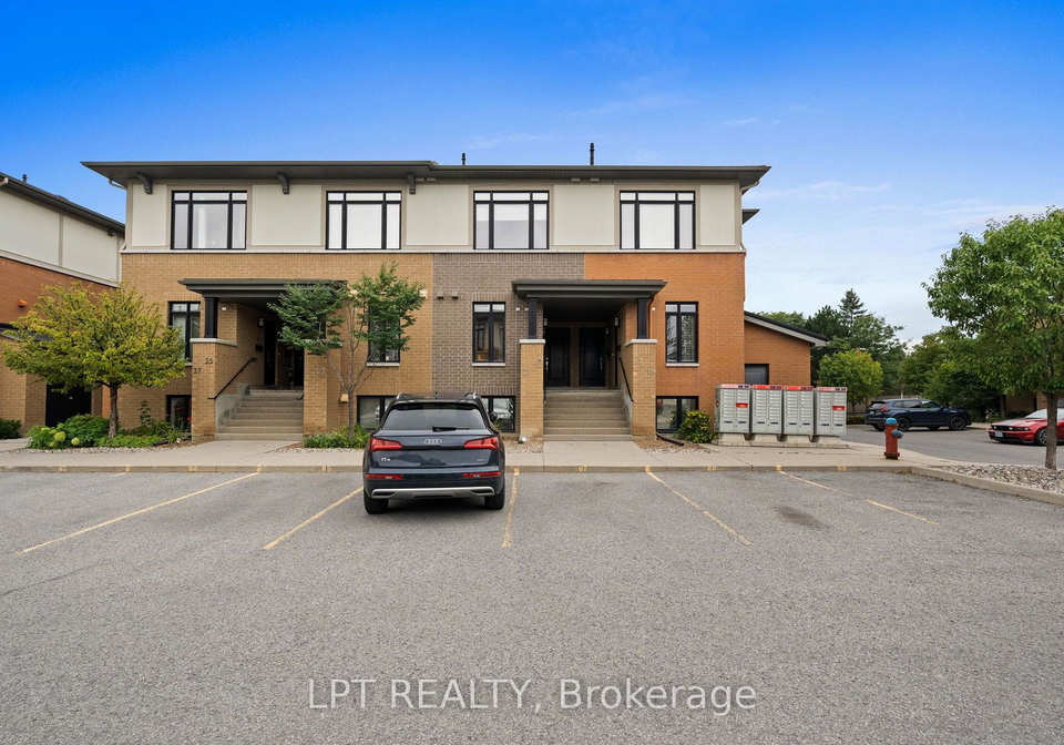 21-bergeron-private-ottawa-ontario-x13740180