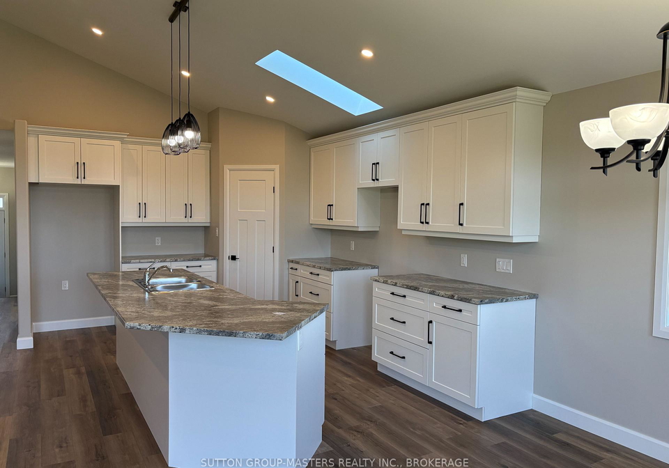 812-windermere-drive-kingston-ontario-x13740182