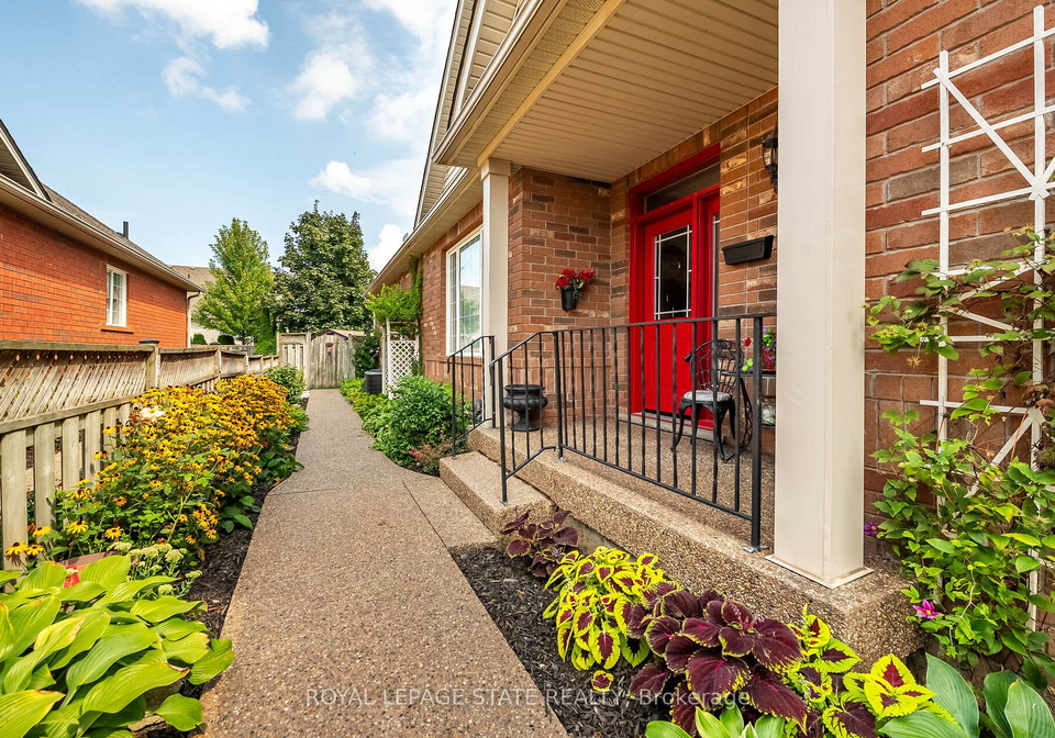 159-thoroughbred-boulevard-hamilton-ontario-x13740208