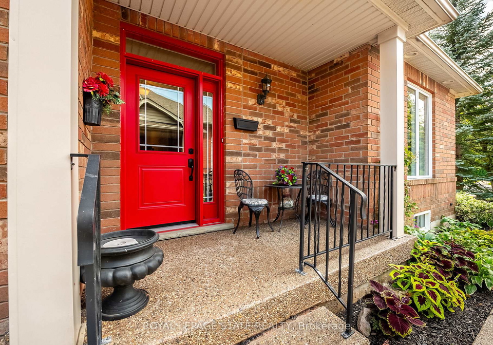 159-thoroughbred-boulevard-hamilton-ontario-x13740208