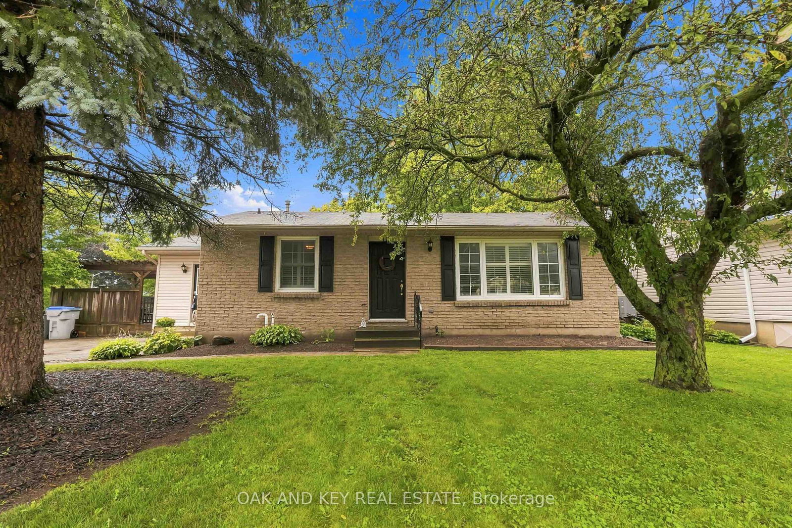 118-harold-court-lucan-biddulph-ontario-x13740318