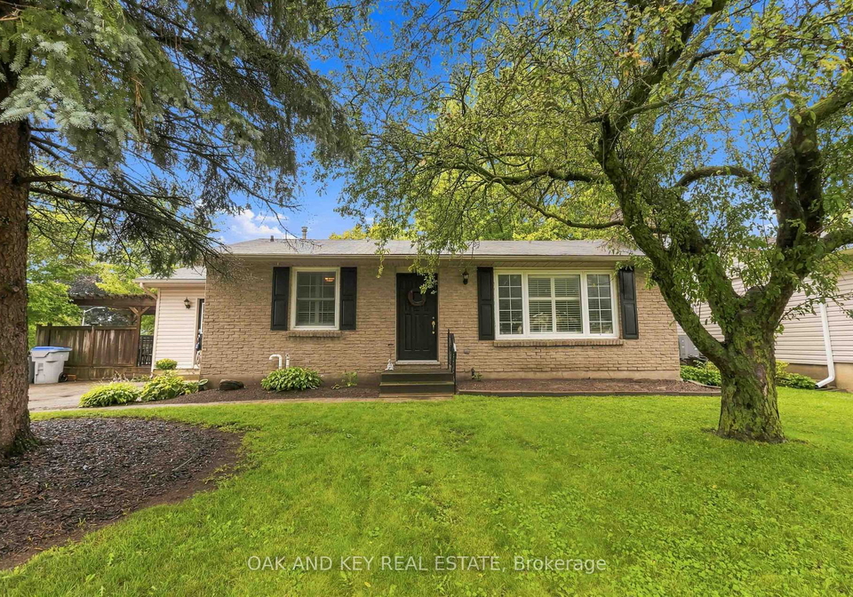 118-harold-court-lucan-biddulph-ontario-x13740318