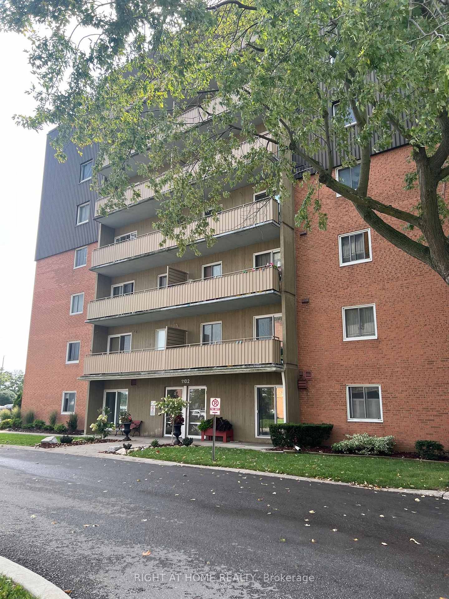 1102-jalna-boulevard-london-south-ontario-x13740334
