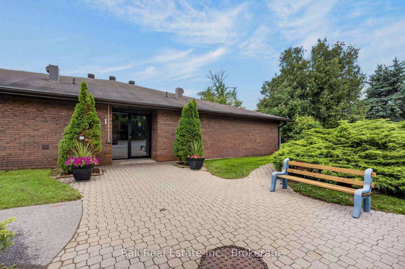 200-east-st-s-10-kawartha-lakes-ontario-x13740360
