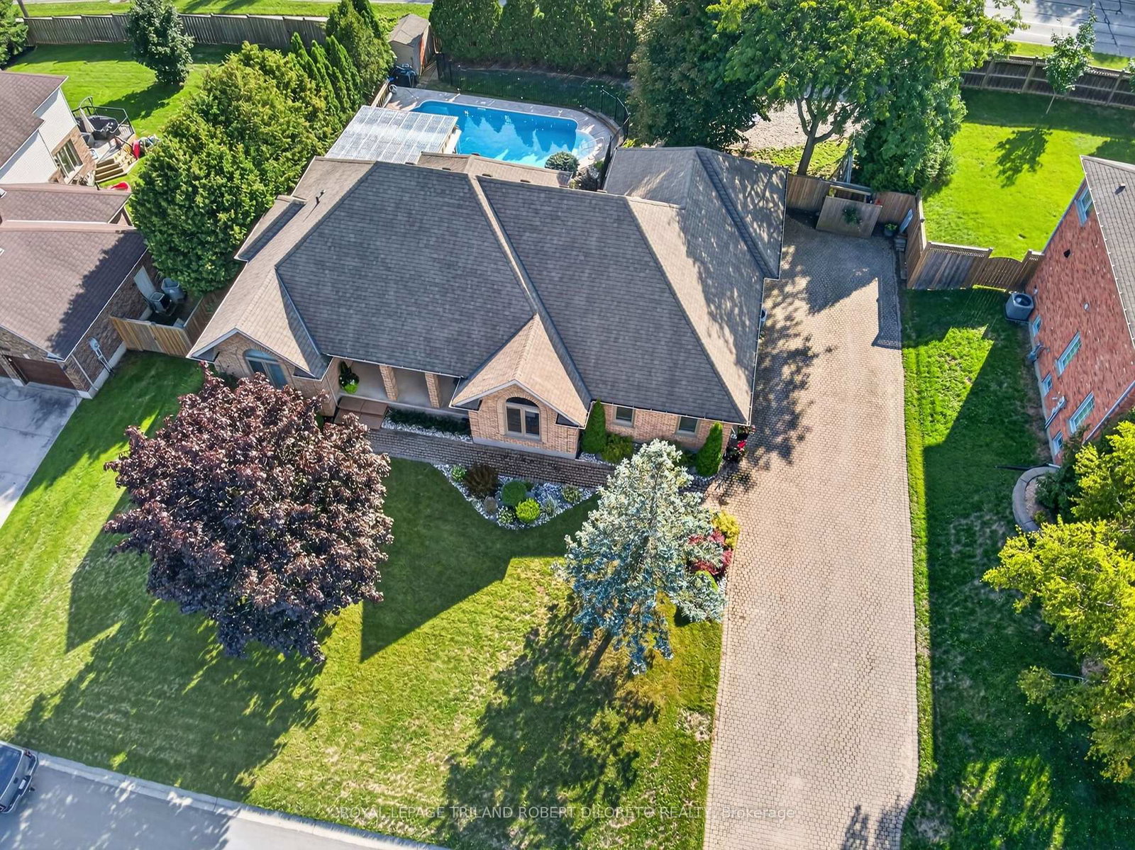 19-woodland-drive-middlesex-centre-ontario-x13740472