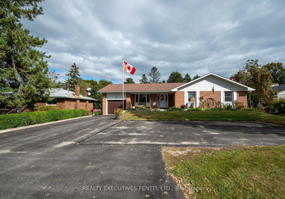 2-catherine-street-hamilton-township-ontario-x13740742