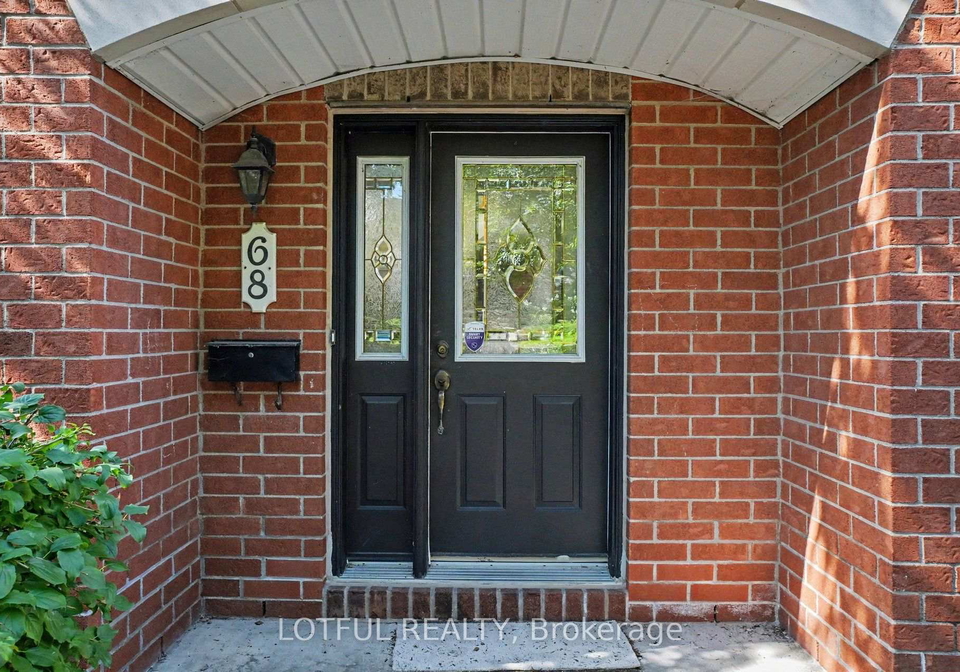 68-metropole-private-ottawa-ontario-x13741052