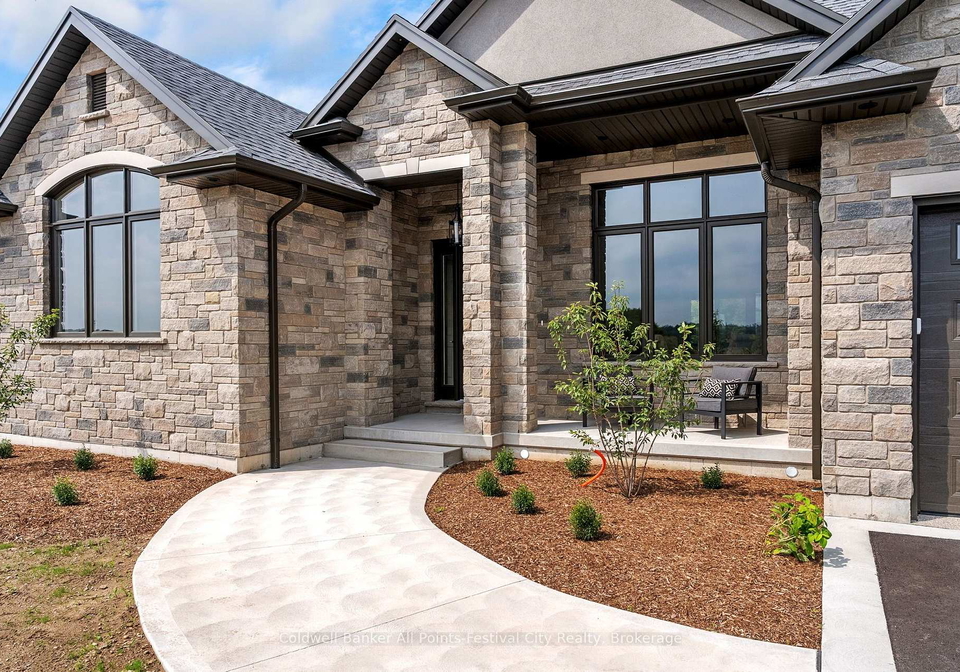 81289-fern-drive-ashfield-colborne-wawanosh-ontario-x13741096
