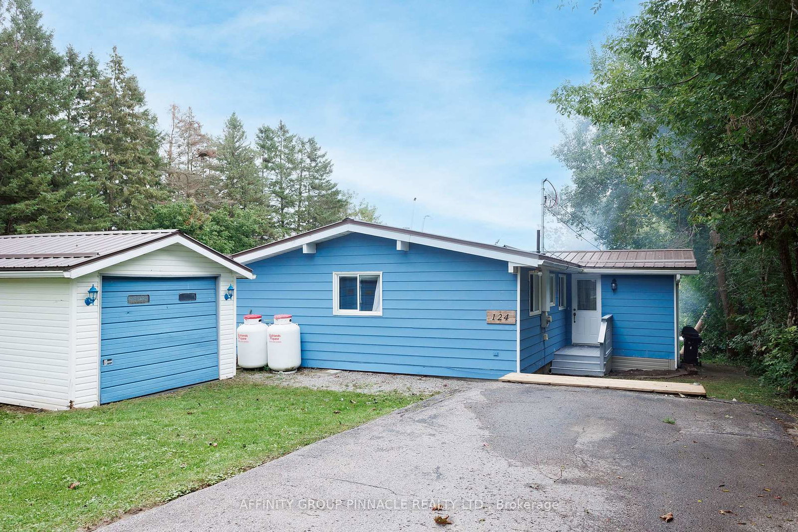 124-cameron-drive-kawartha-lakes-ontario-x13741196