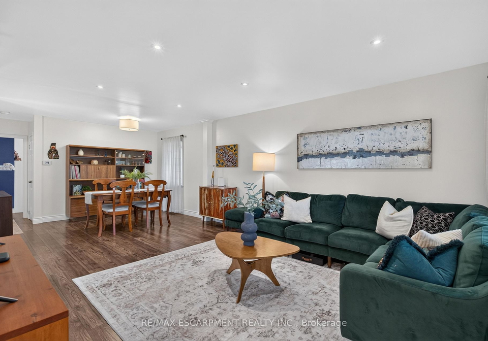 24-castlefield-drive-hamilton-ontario-x13741308