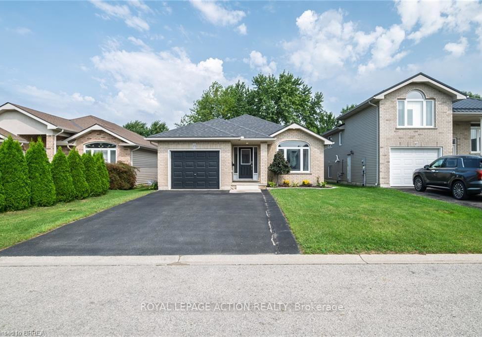 15-landon-avenue-norfolk-ontario-x13741352