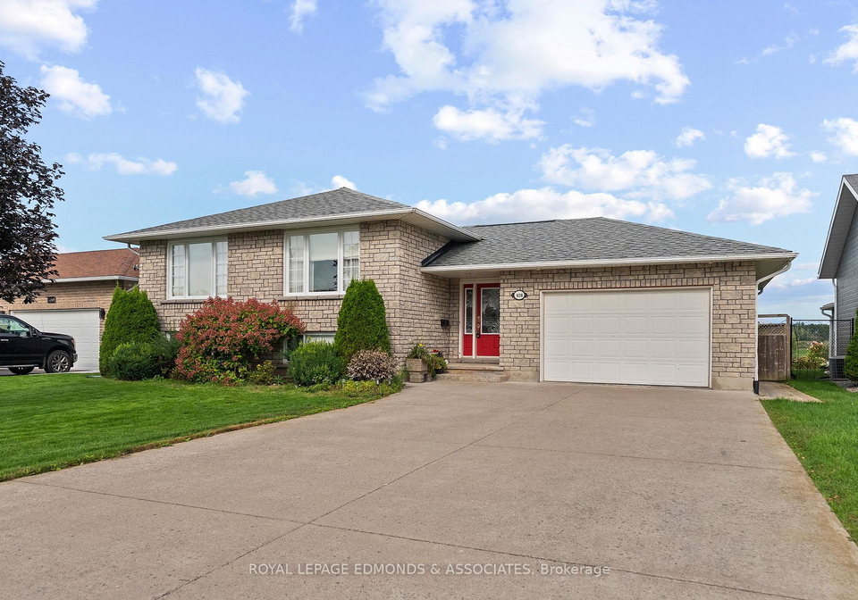 626-moss-drive-pembroke-ontario-x13741504