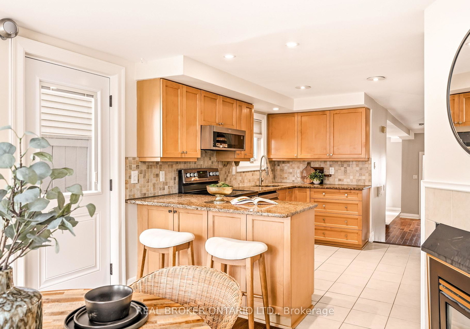 417-daly-avenue-ottawa-ontario-x13741940