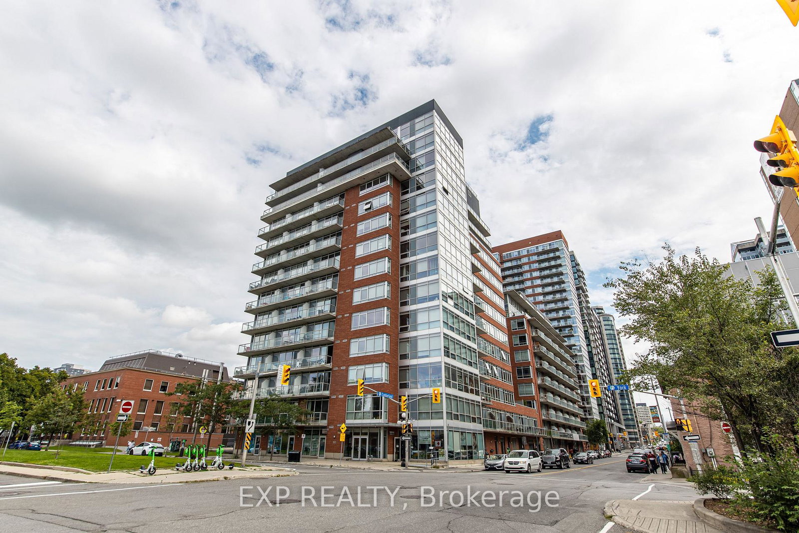 180-york-street-ottawa-ontario-x13742048