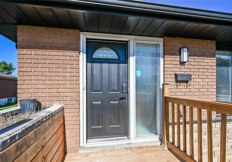 135-nugent-drive-hamilton-ontario-x13742210
