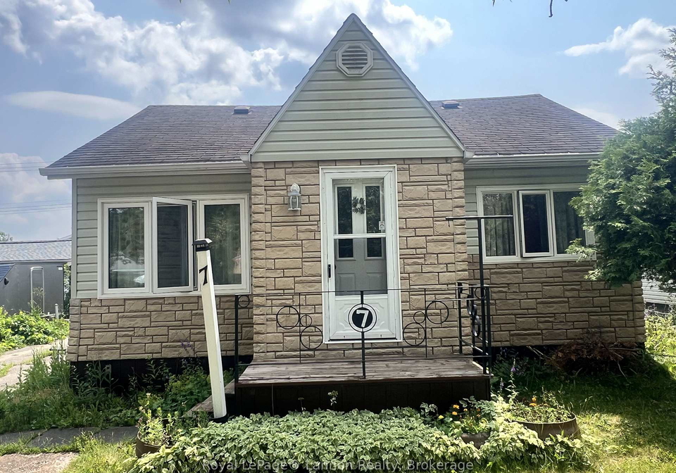 7-errington-avenue-atikokan-ontario-x13742234