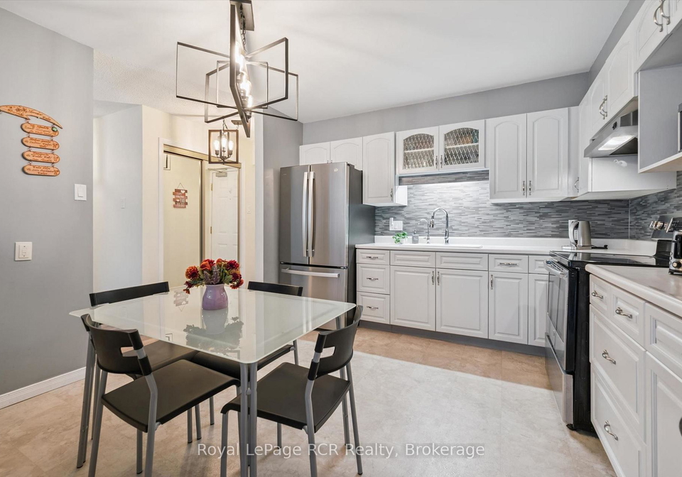 440-durham-street-w-wellington-north-ontario-x13742440