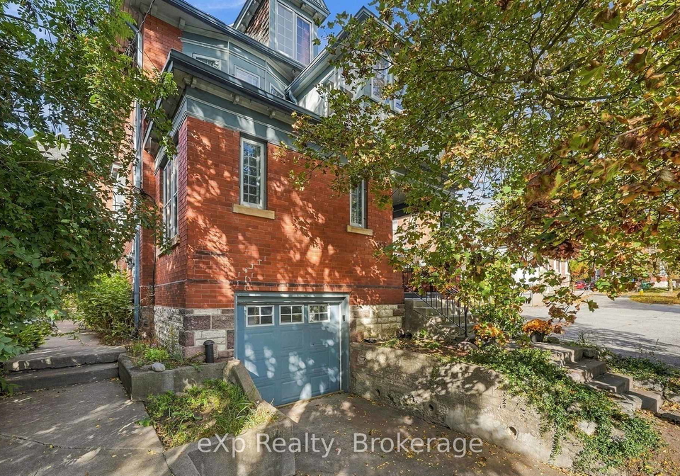 385-stewart-street-peterborough-ontario-x13742554