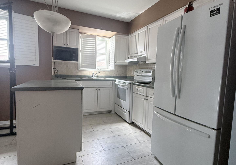 85-bonaventure-drive-london-east-ontario-x13742634