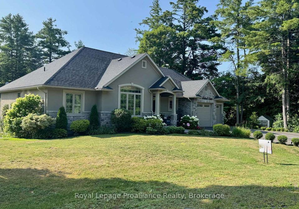 1-cardinal-court-quinte-west-ontario-x13742934
