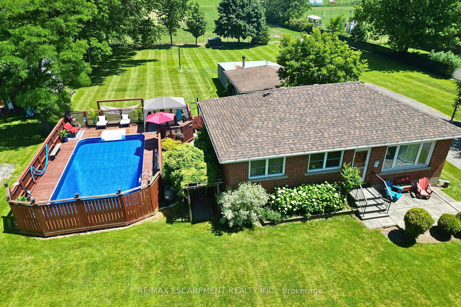1065-woodburn-road-hamilton-ontario-x13742996