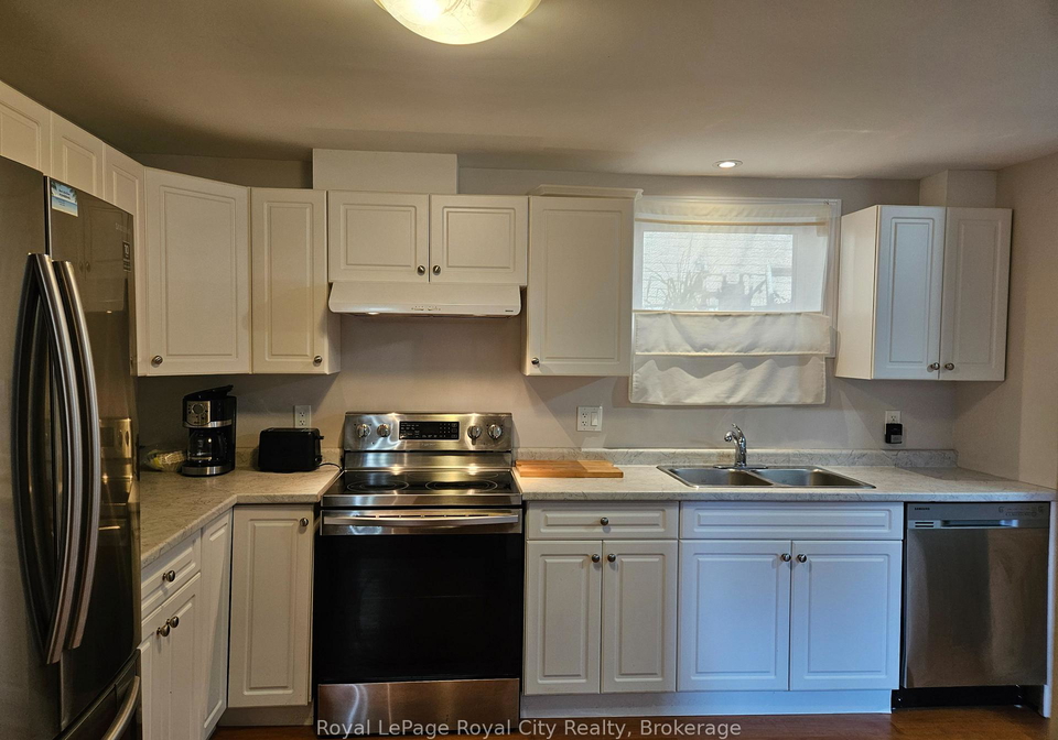 3-joyce-place-guelph-ontario-x13743130