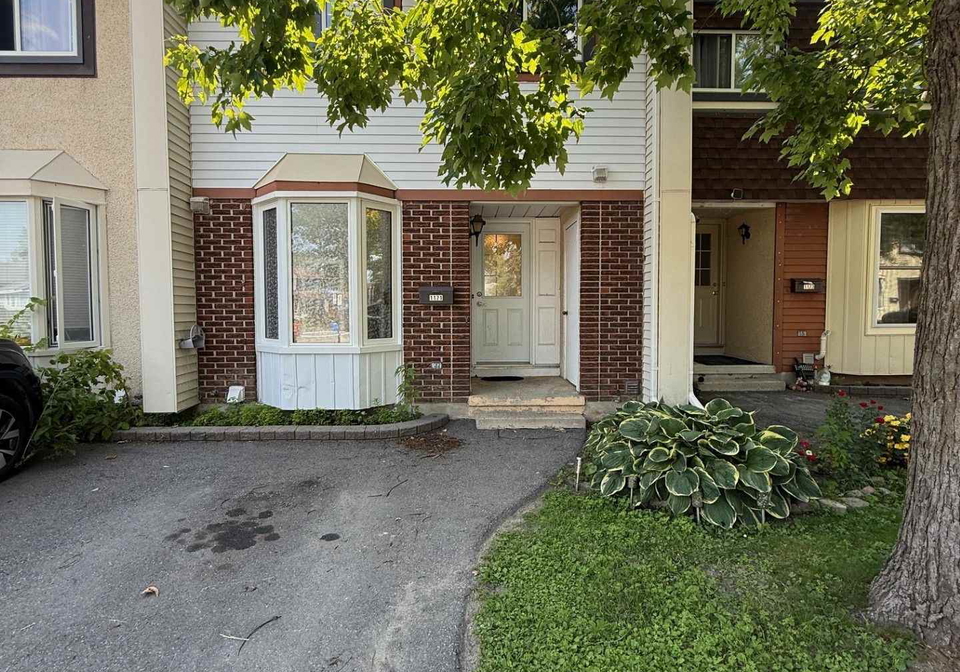 1171-priory-lane-ottawa-ontario-x13743178