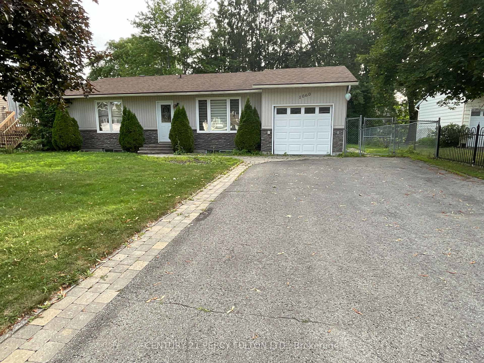 1060-bourget-avenue-ottawa-ontario-x13743348