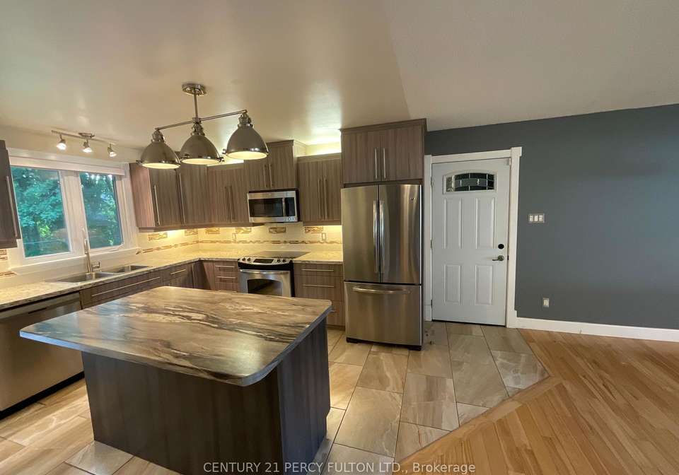 1060-bourget-avenue-ottawa-ontario-x13743348