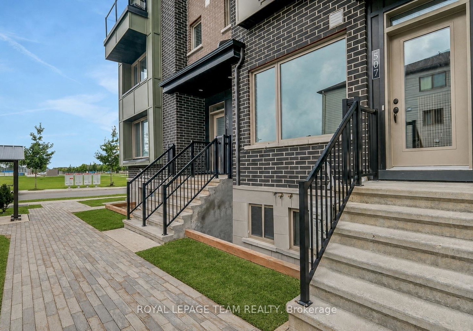 507-takamose-private-ottawa-ontario-x13743478