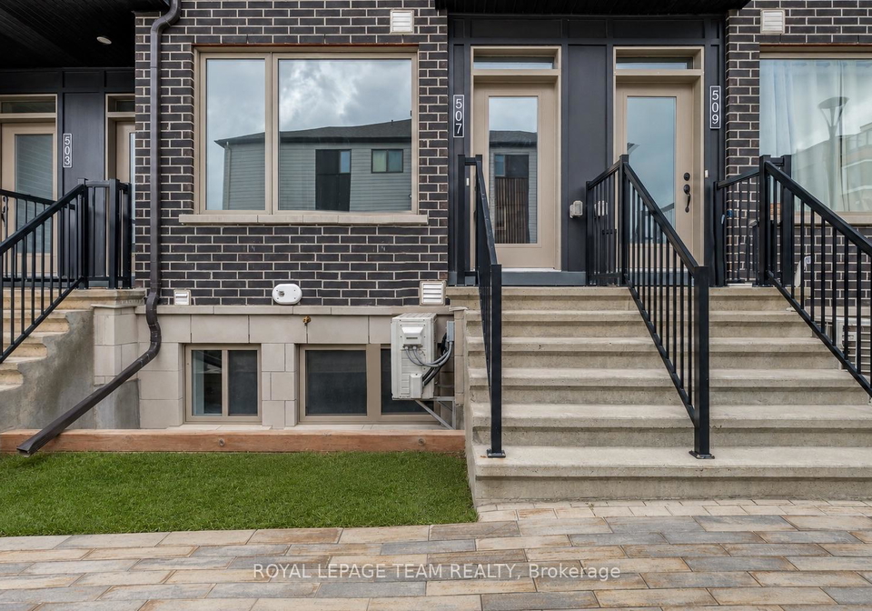 507-takamose-private-ottawa-ontario-x13743478