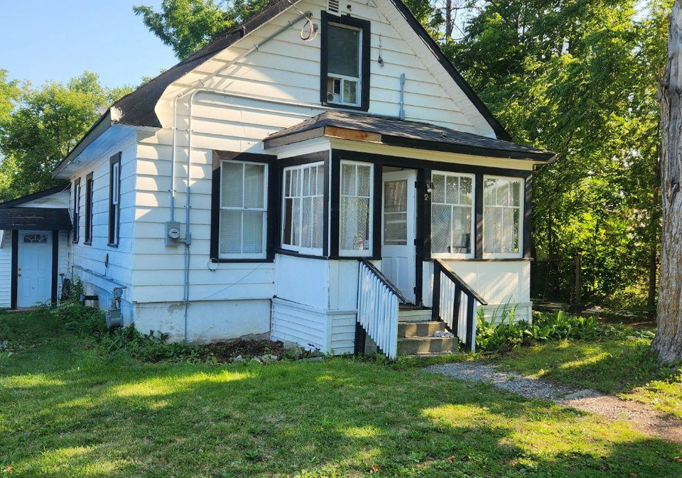 24-e-victoria-street-e-kawartha-lakes-ontario-x13743486