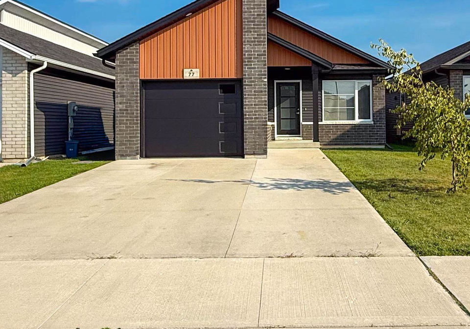 77-moonstone-crescent-chatham-kent-ontario-x13743648