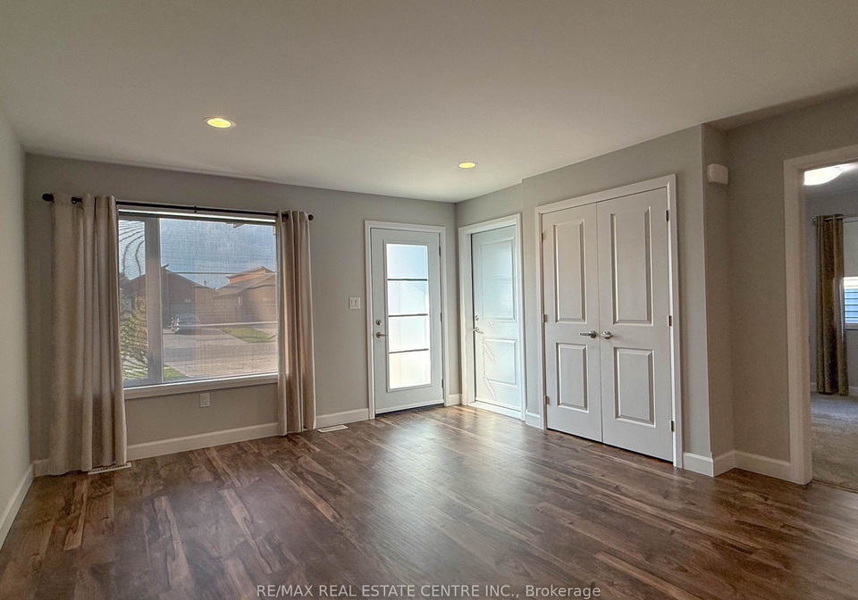 77-moonstone-crescent-chatham-kent-ontario-x13743648