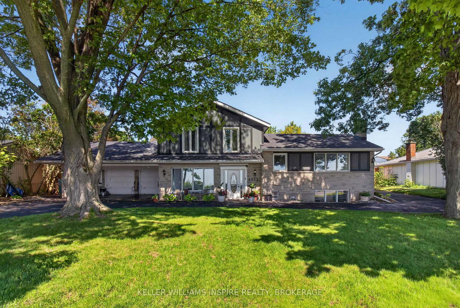 4535-bath-road-loyalist-ontario-x13743706