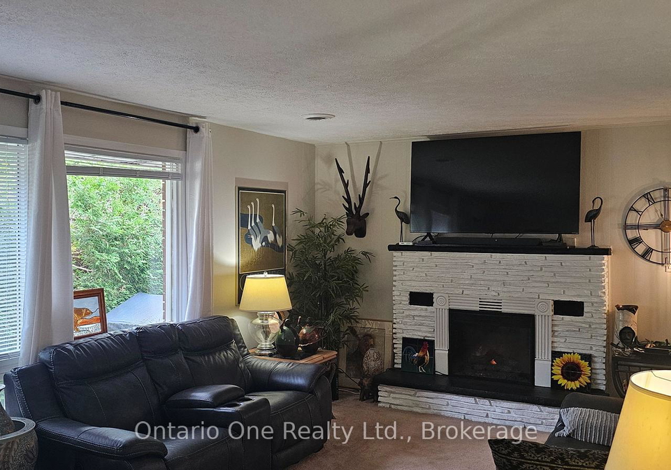 150-lofty-pines-crescent-gravenhurst-ontario-x13743920