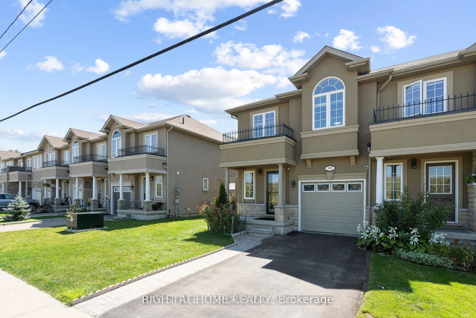 89-penny-lane-hamilton-ontario-x13744568