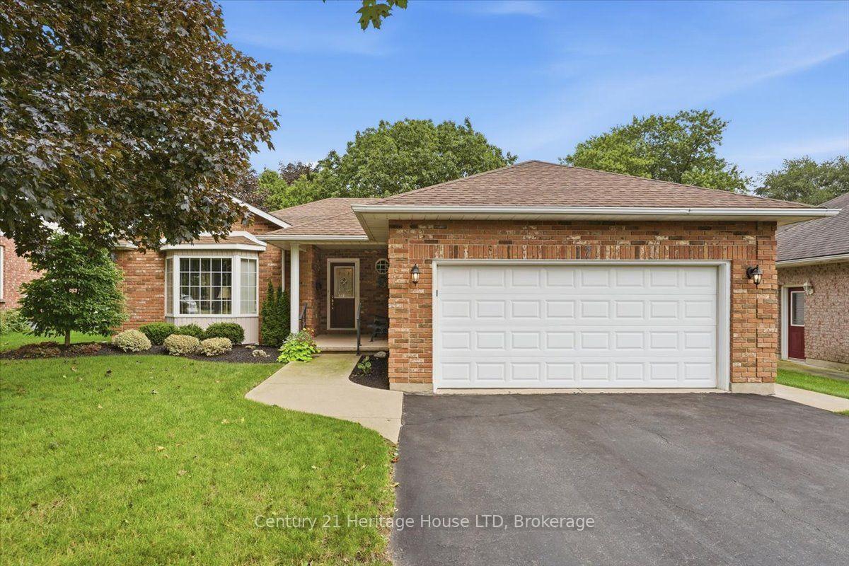 17-oakridge-boulevard-pelham-ontario-x13744724
