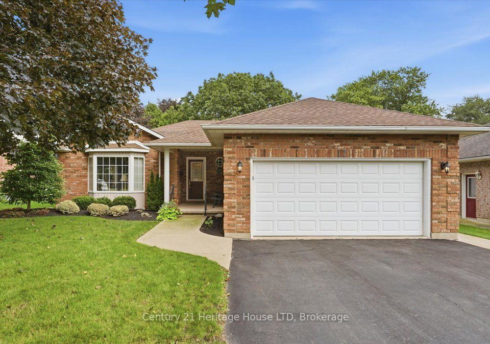 17-oakridge-boulevard-pelham-ontario-x13744724
