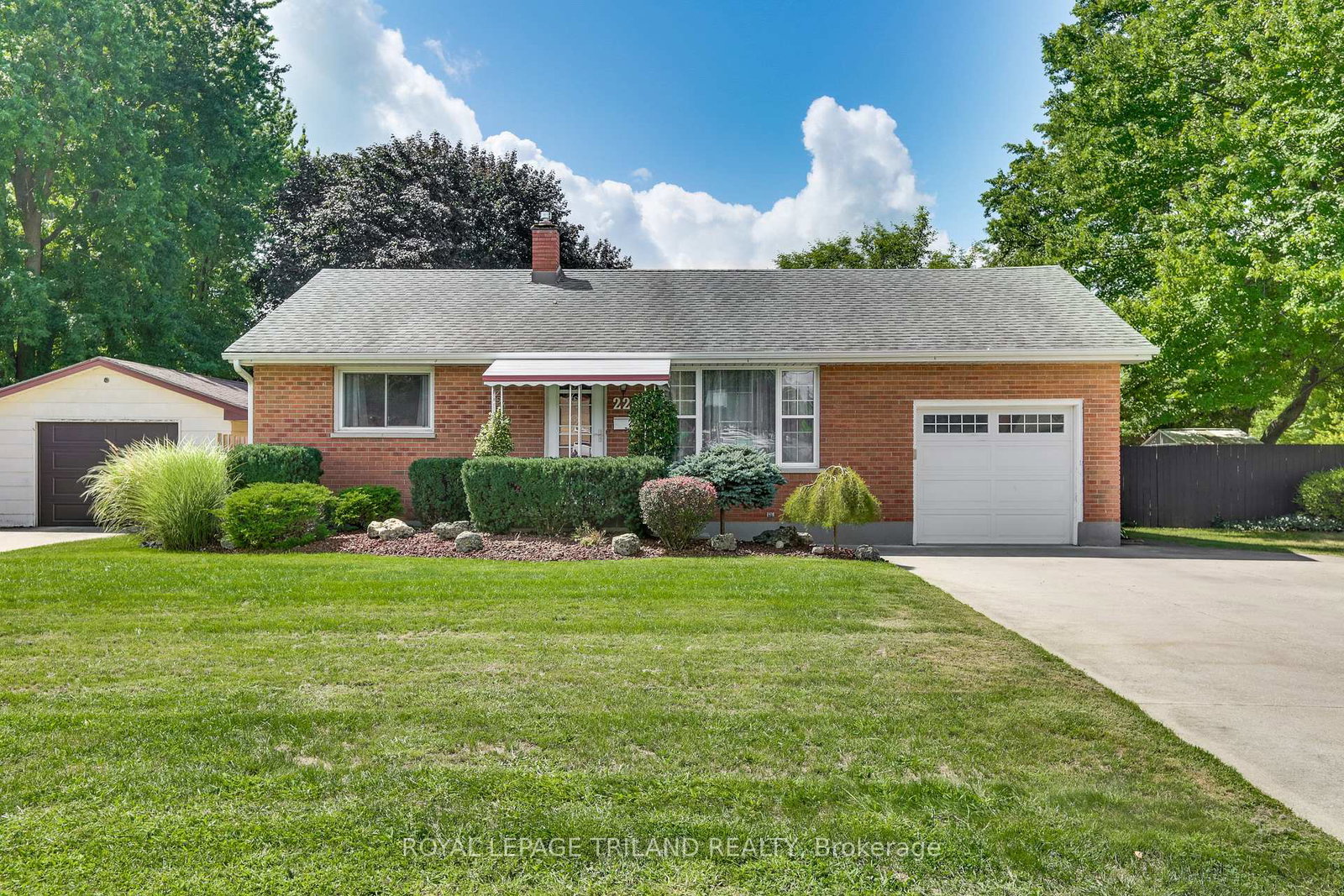224-mckellar-street-strathroy-caradoc-ontario-x13744752