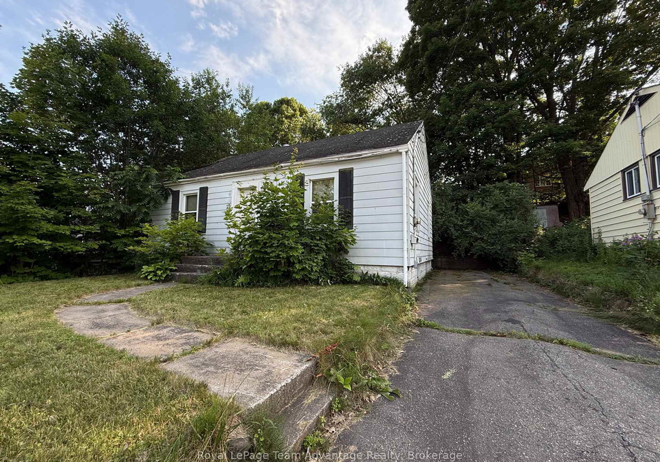 24-hillcrest-avenue-parry-sound-ontario-x13744764