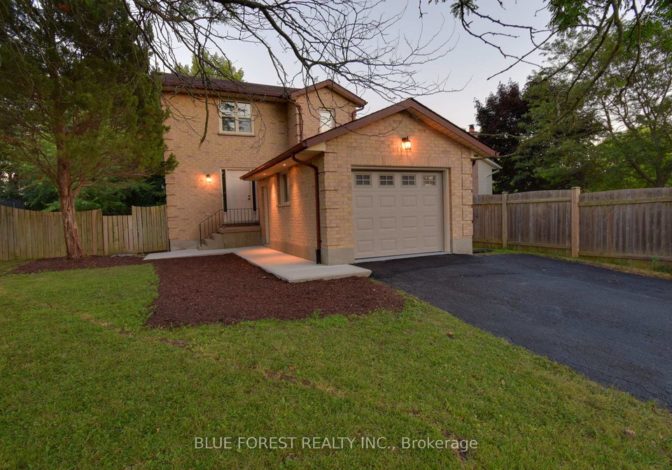 1048-mahogany-road-london-north-ontario-x13744822