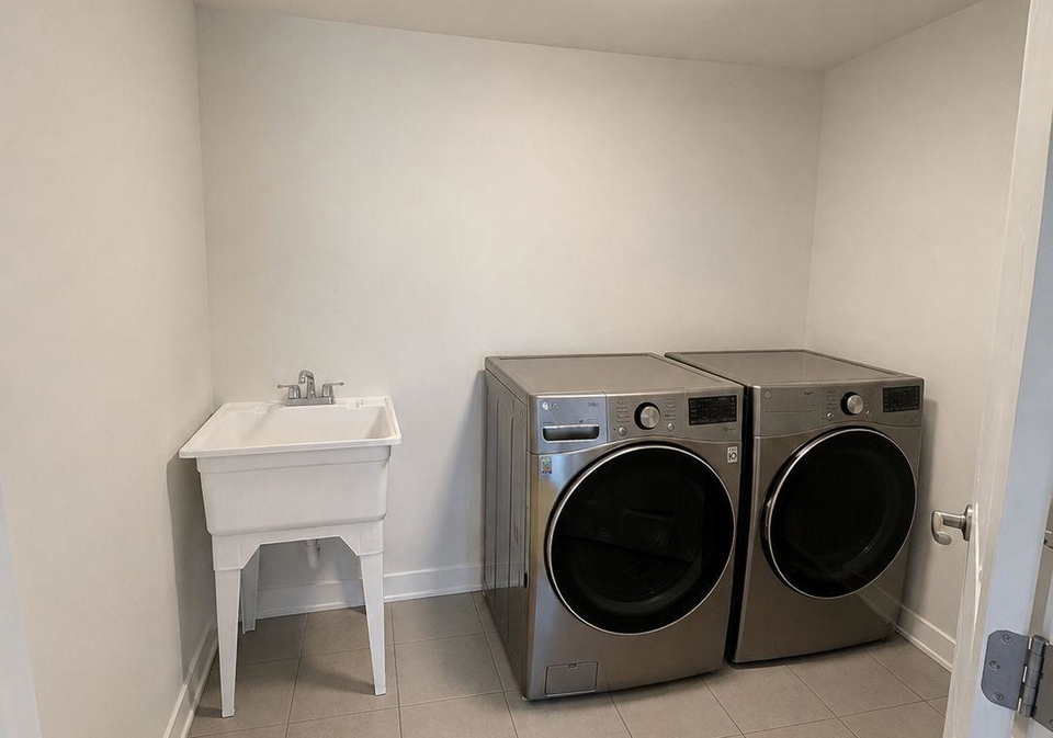 347-parallax-private-ottawa-ontario-x13744866